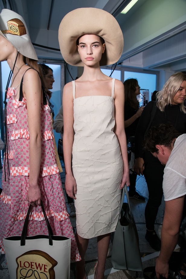 عرض أزياء باسكال ميليه لموسم خريف وشتاء 2017-2018