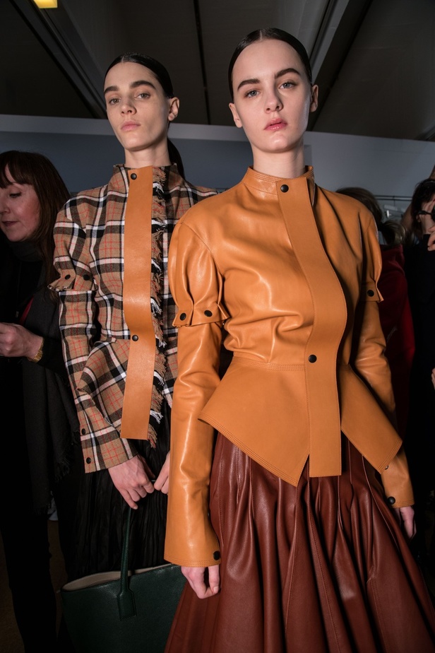 عرض أزياء باسكال ميليه لموسم خريف وشتاء 2017-2018