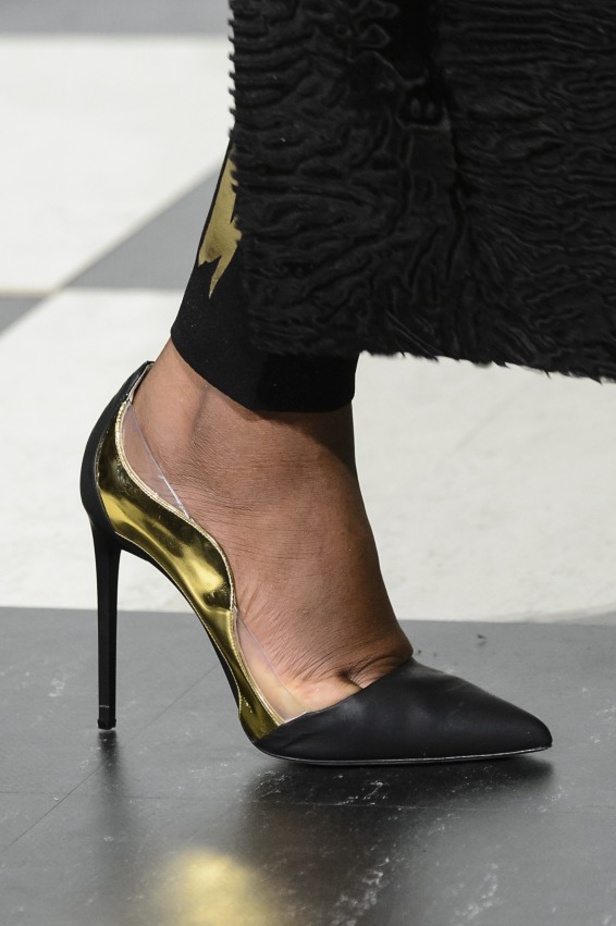 مجموعة اوسكار دي لارنتا لخريف 2017