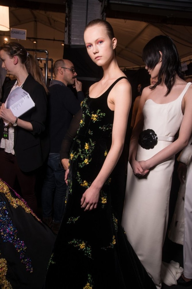 مجموعة اوسكار دي لارنتا لخريف 2017