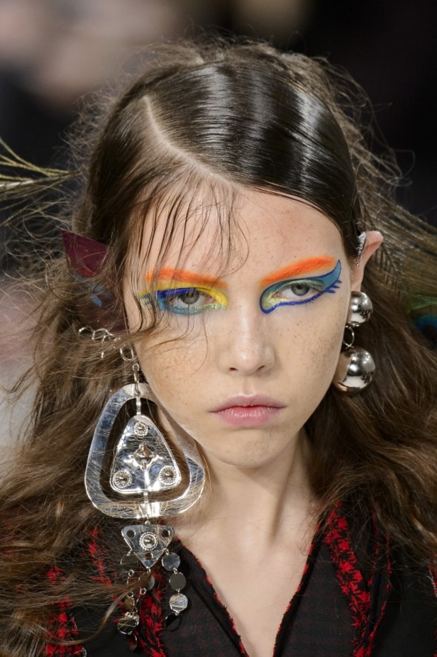 عرض أزياء ميزون مارجيلا لخريف وشتاء 2017-2018