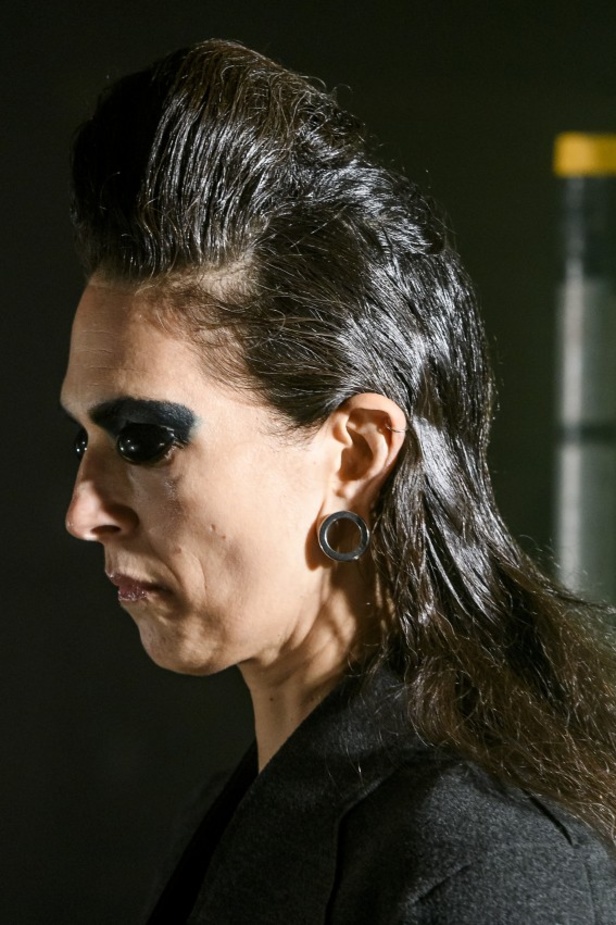 عرض أزياء المصمم Gareth Pugh لخريف وشتاء 2017