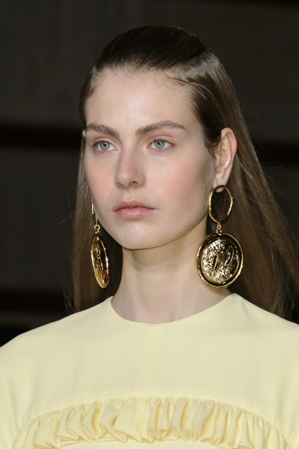 مجموعة EMILIA WICKSTEAD لموسم خريف وشتاء 2017