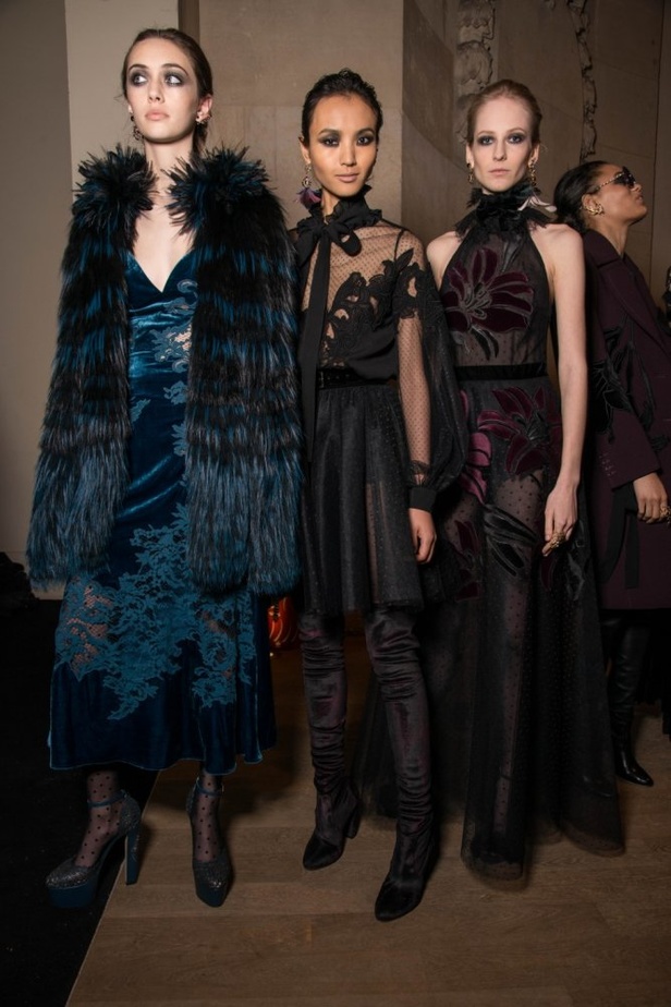 مجموعة إيلي صعب لخريف وشتاء 2017