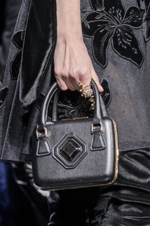 مجموعة إيلي صعب لخريف وشتاء 2017