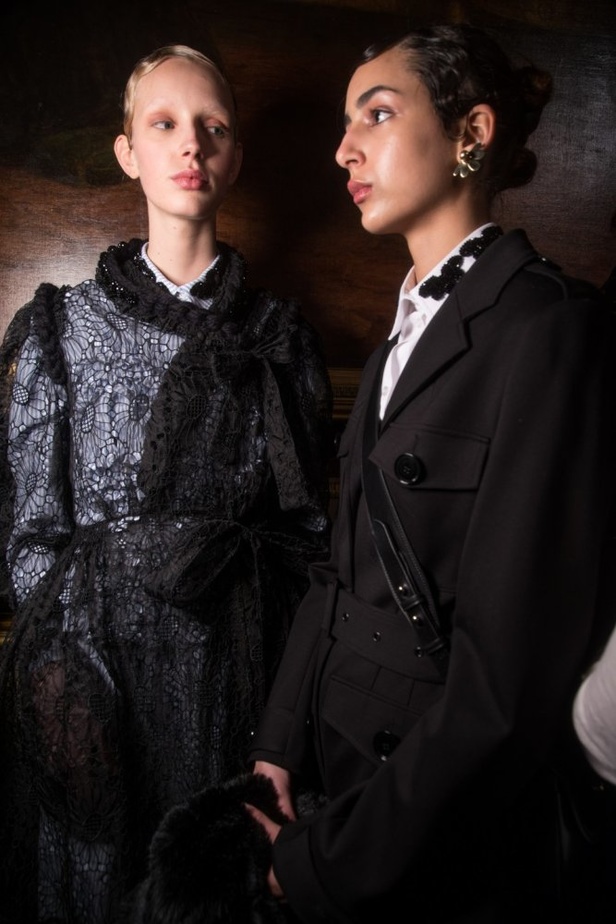 مجموعة سيمون روشا لخريف وشتاء 2017