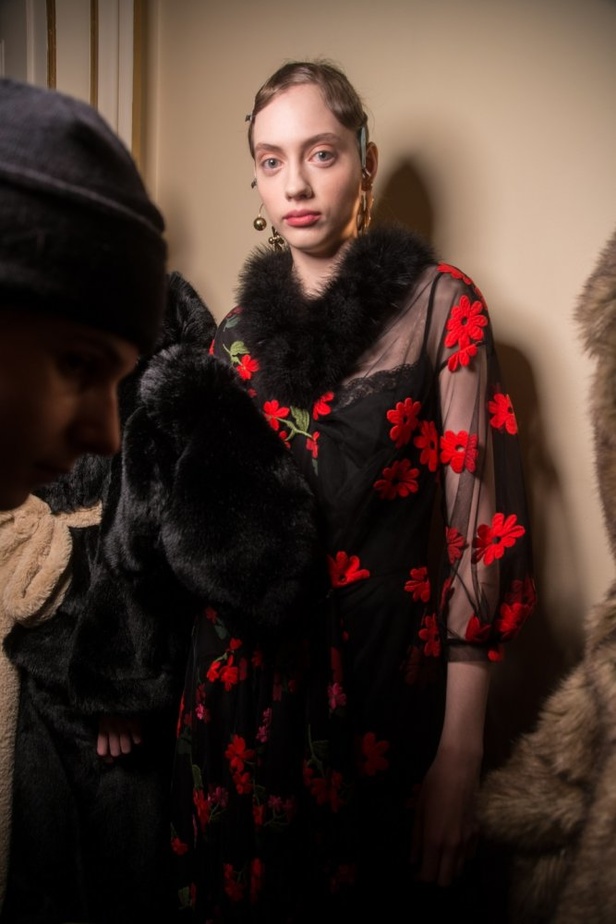 مجموعة سيمون روشا لخريف وشتاء 2017