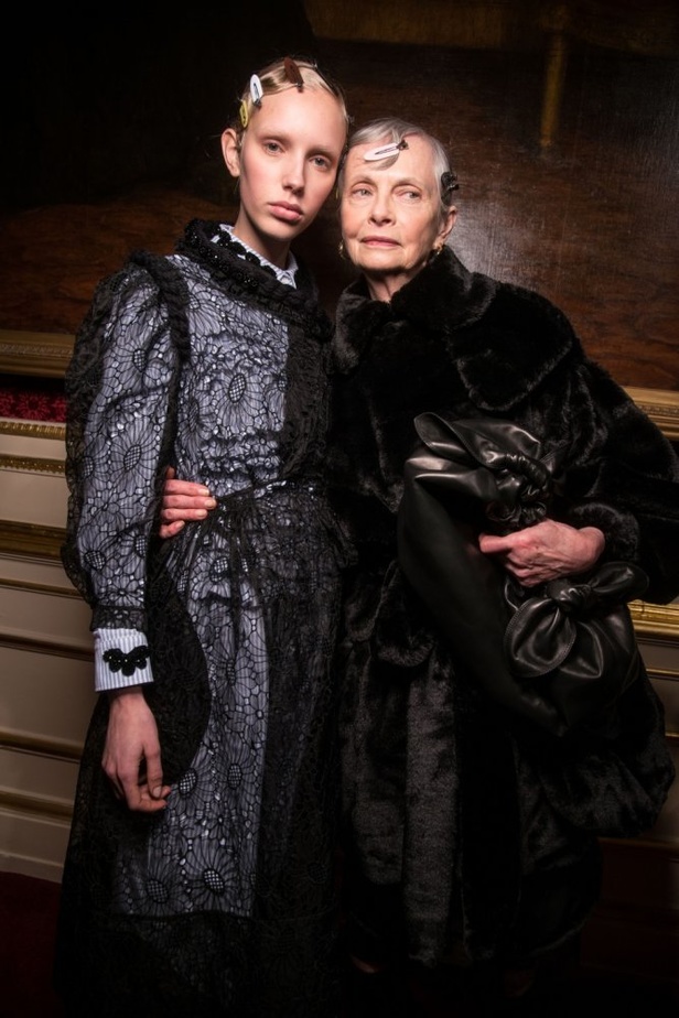 مجموعة سيمون روشا لخريف وشتاء 2017