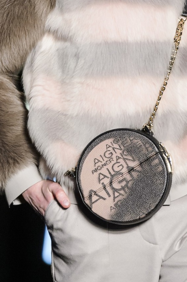 عرض أزياء Aigner لخريف وشتاء 2017