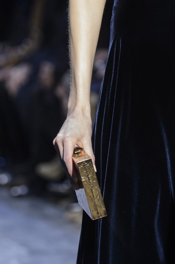 مجموعة كريستيان ديور للألبسة الجاهزة لخريف و شتاء 2017