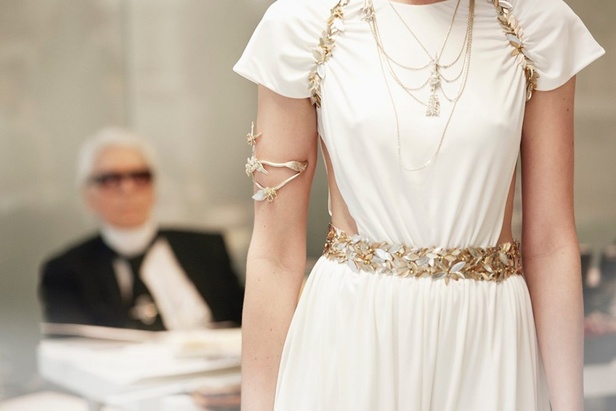 مجموعة شانيل كروز 2018 تعود بنا الى الحضارة اليونانية