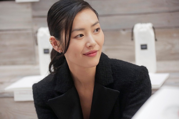 مجموعة شانيل كروز 2018 تعود بنا الى الحضارة اليونانية