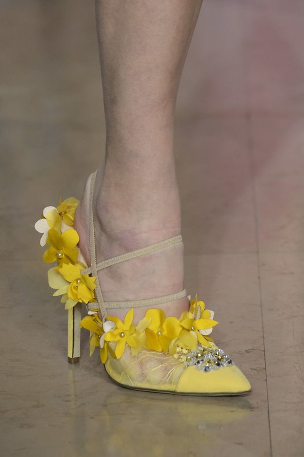 مجموعة جورج حبيقة للأزياء الفاخرة لربيع وصيف 2017  !