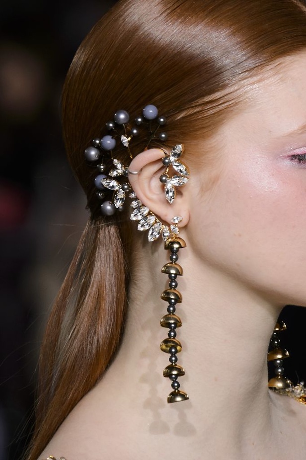 مجموعة جورج حبيقة للأزياء الفاخرة لربيع وصيف 2017  !