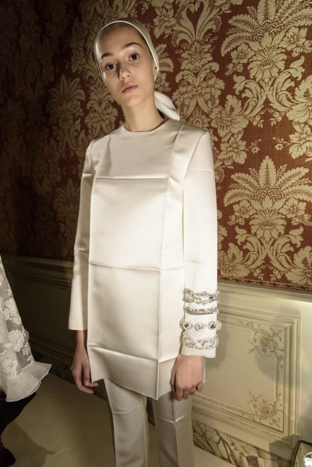 عرض ملكي لمجموعة جيامباتيستا فالي لربيع وصيف 2017