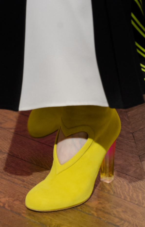 مجموعة الألبسة الراقية من شياباريلي لربيع 2017