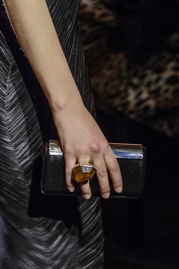 مجموعة أرماني بريفيه للأزياء الراقية لربيع و صيف 2017