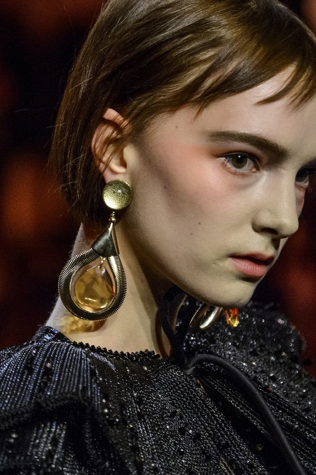 مجموعة أرماني بريفيه للأزياء الراقية لربيع و صيف 2017