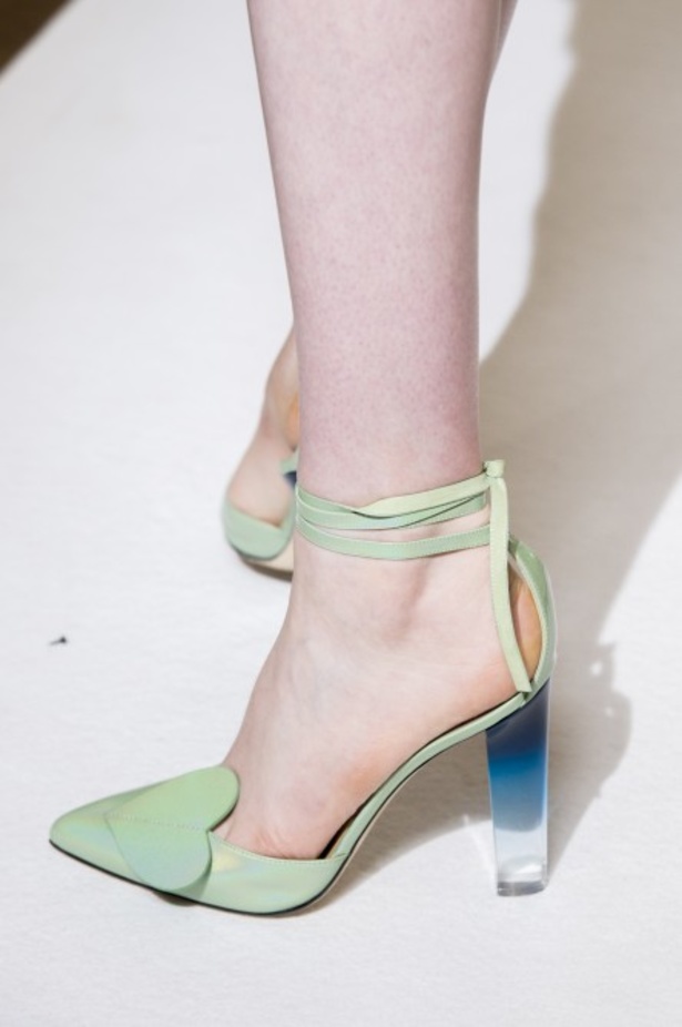 عرض Schiaparelli للأزياء الراقية لخريف وشتاء ٢٠١٨ !