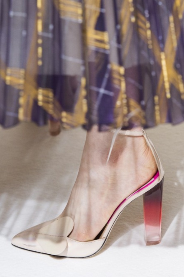 عرض Schiaparelli للأزياء الراقية لخريف وشتاء ٢٠١٨ !