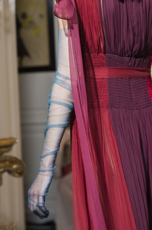 عرض Schiaparelli للأزياء الراقية لخريف وشتاء ٢٠١٨ !