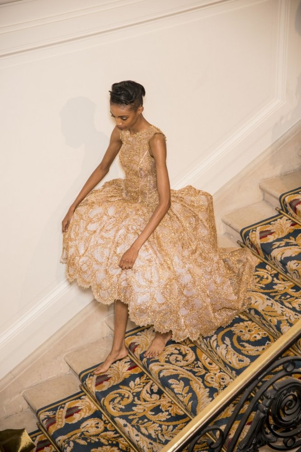 مجموعة Guo Pei للأزياء الفاخرة لخريف وشتاء ٢٠١٧/ ٢٠١٨ !