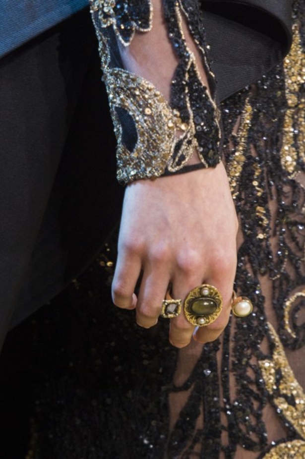 مجموعة ايلي صعب الملكية ضمن أسبوع الموضة في باريس 