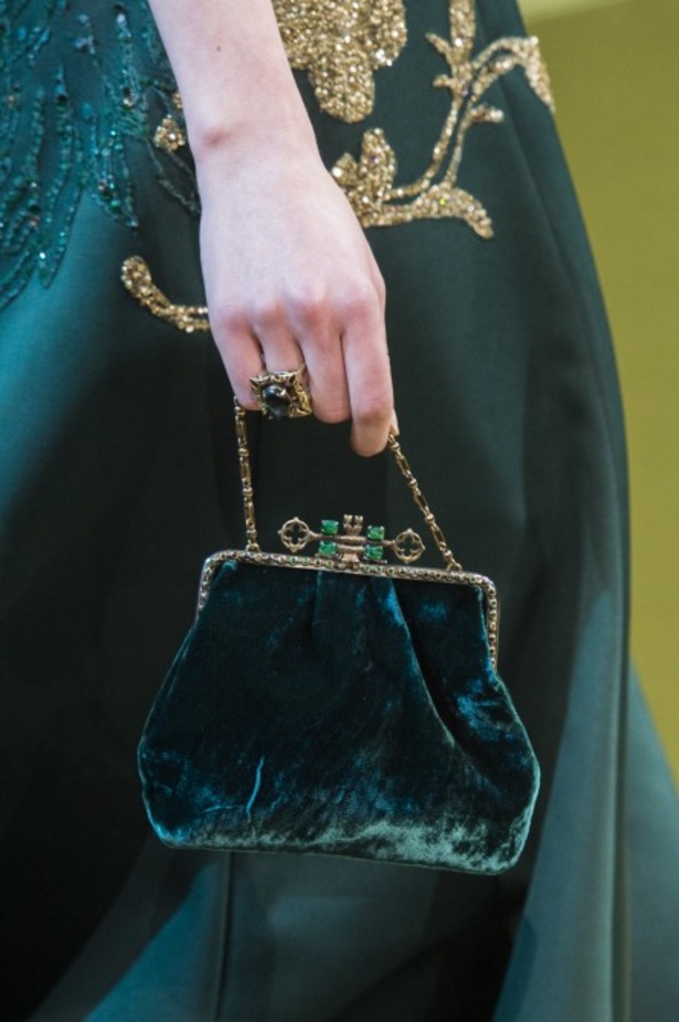 مجموعة ايلي صعب الملكية ضمن أسبوع الموضة في باريس 