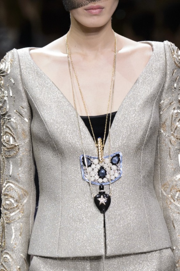 مجموعة Giorgio Armani Prive للأزياء الراقية لشتاء 2018 !