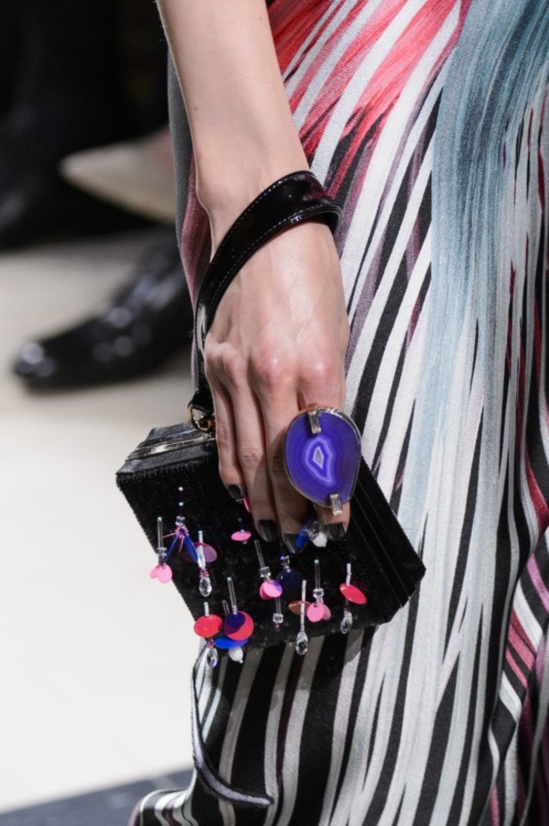 مجموعة Giorgio Armani Prive للأزياء الراقية لشتاء 2018 !