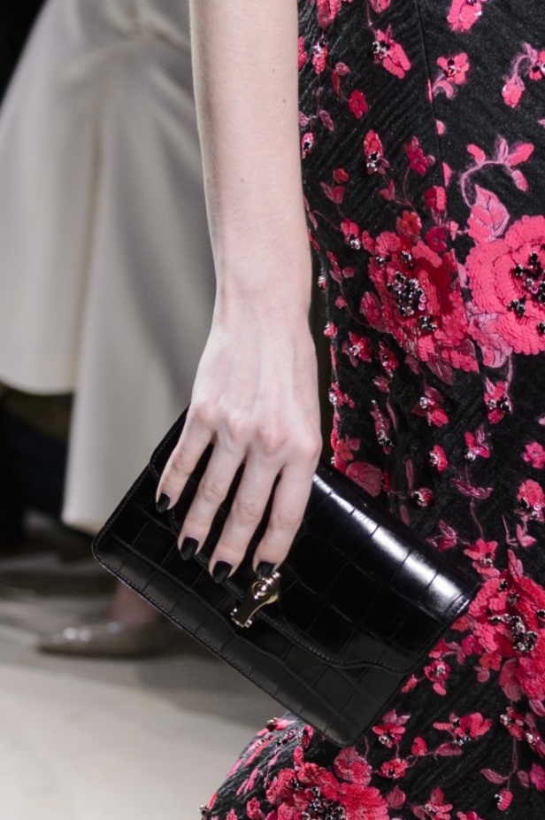 مجموعة Giorgio Armani Prive للأزياء الراقية لشتاء 2018 !