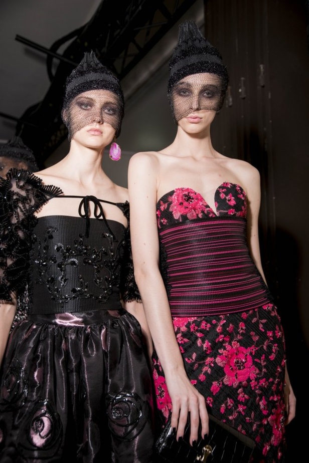 مجموعة Giorgio Armani Prive للأزياء الراقية لشتاء 2018 !