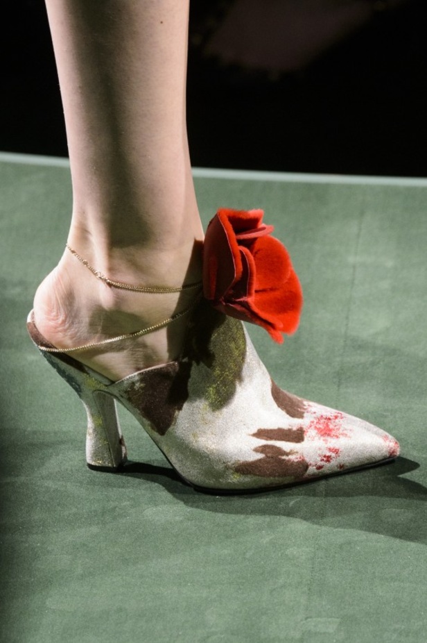 مجموعة Fendi من الألبسة الفاخرة لخريف وشتاء 2017