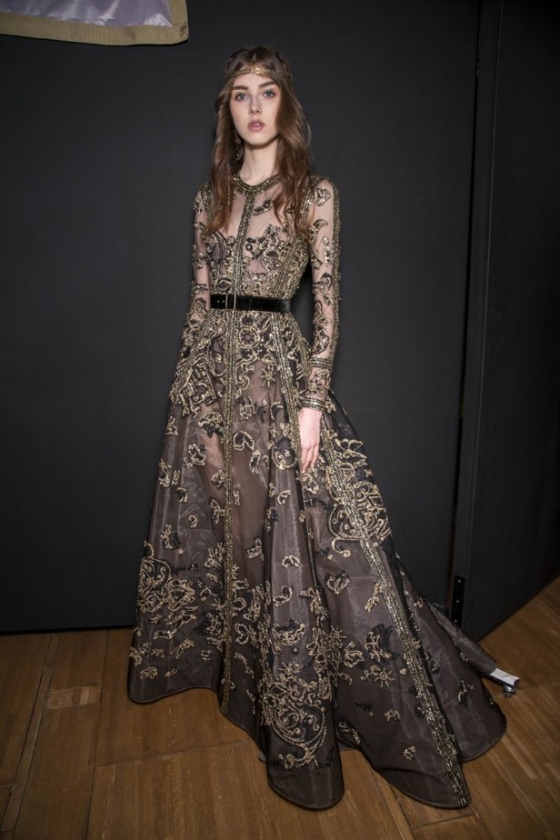 مجموعة ايلي صعب الملكية ضمن أسبوع الموضة في باريس 