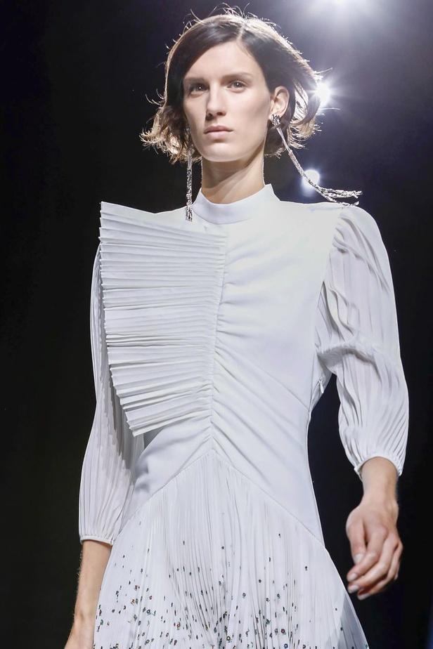 عرض أزياء Givenchy لربيع وصيف 2019 !