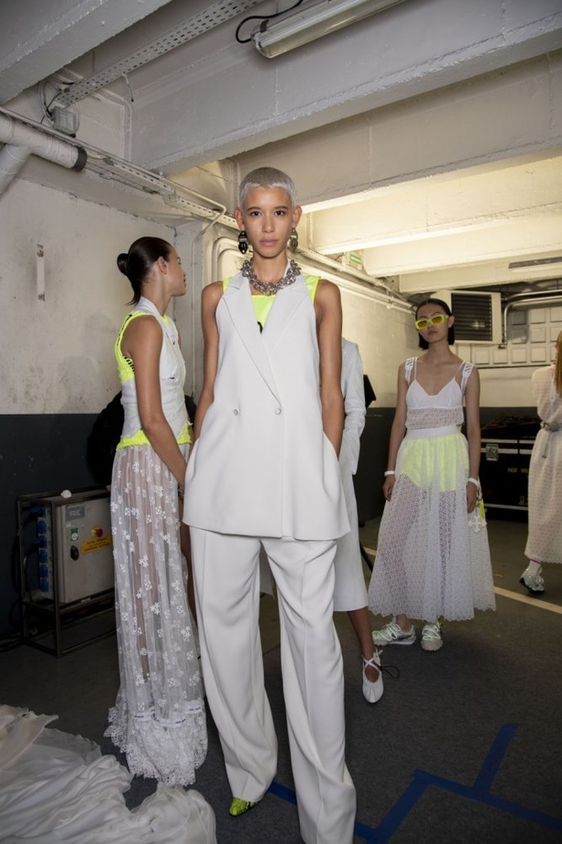 مجموعة Off-White لربيع وصيف 2019