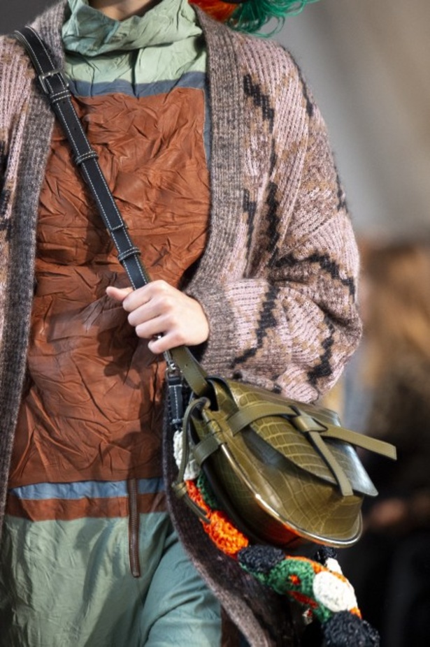 عرض أزياء Loewe لربيع وصيف 2019