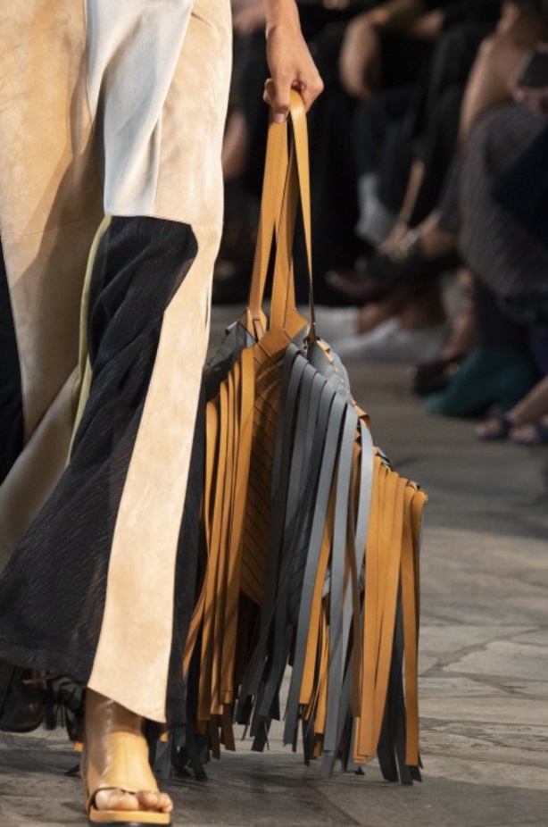 عرض أزياء Loewe لربيع وصيف 2019