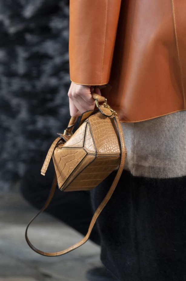 عرض أزياء Loewe لربيع وصيف 2019