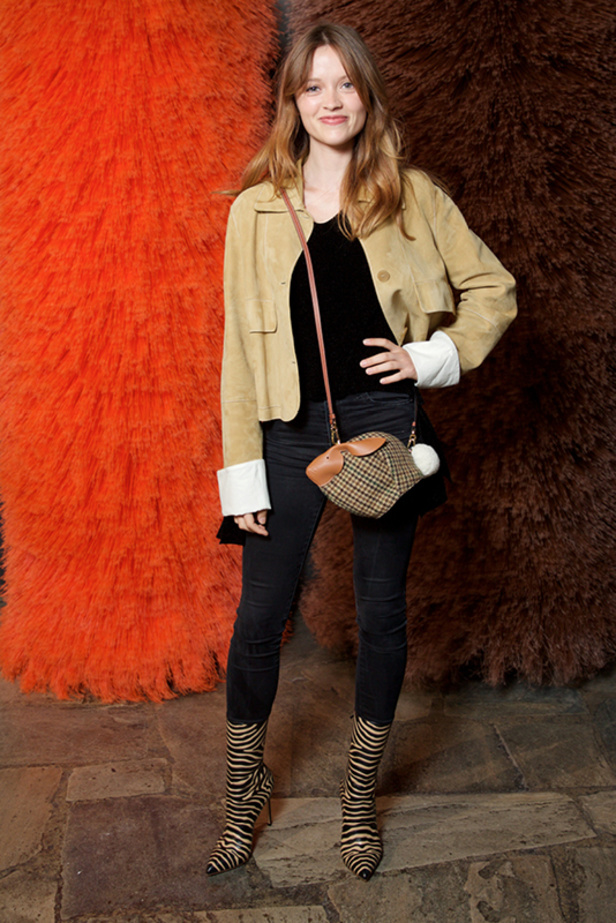 عرض أزياء Loewe لربيع وصيف 2019