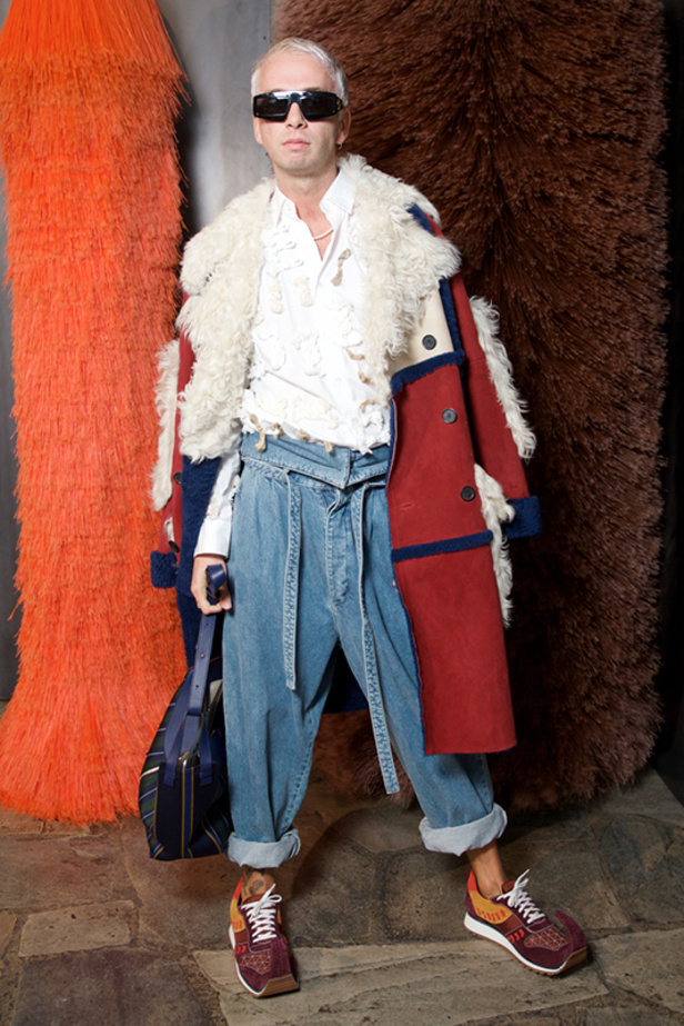 عرض أزياء Loewe لربيع وصيف 2019