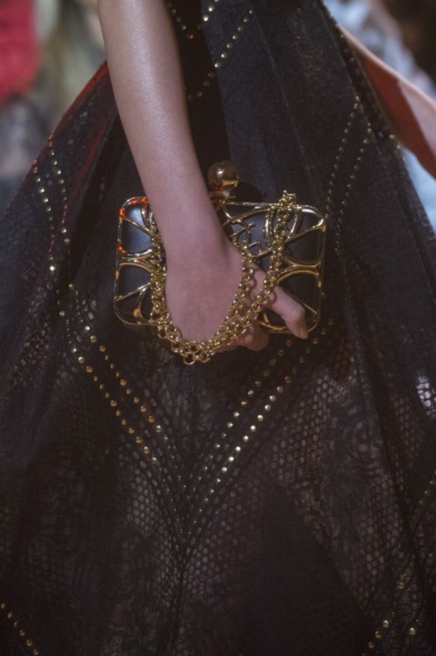 مجموعة ايلي صعب لموسم ربيع وصيف 2019