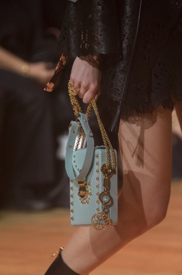 مجموعة ايلي صعب لموسم ربيع وصيف 2019