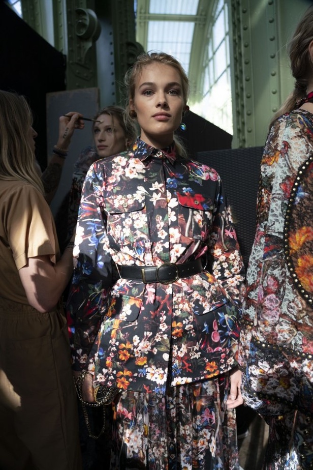 مجموعة ايلي صعب لموسم ربيع وصيف 2019