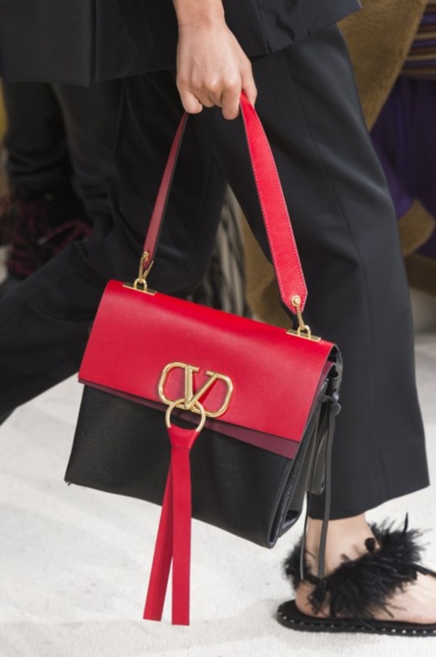 مجموعة فالنتينو لموسم ربيع وصيف 2019