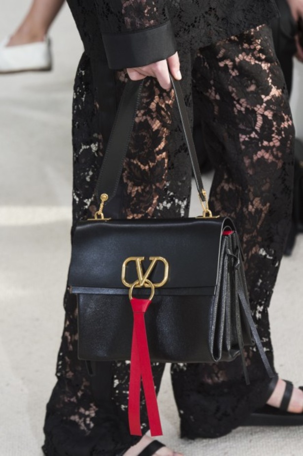 مجموعة فالنتينو لموسم ربيع وصيف 2019