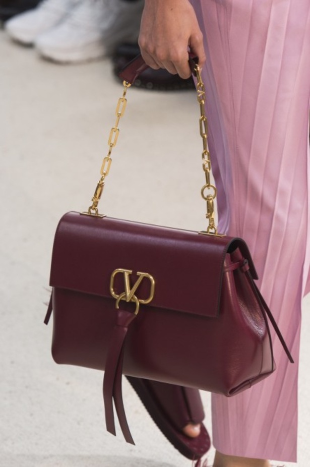 مجموعة فالنتينو لموسم ربيع وصيف 2019