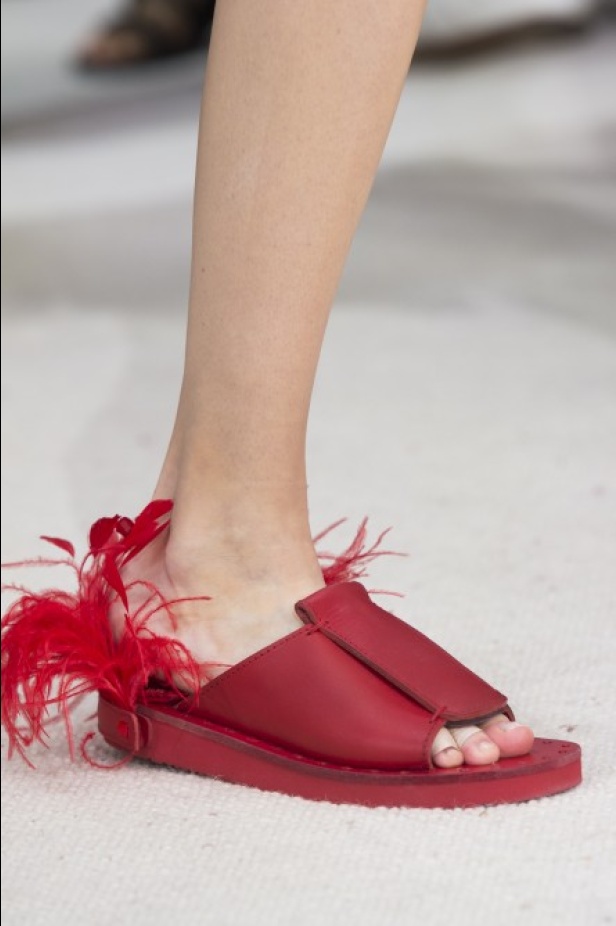 مجموعة فالنتينو لموسم ربيع وصيف 2019