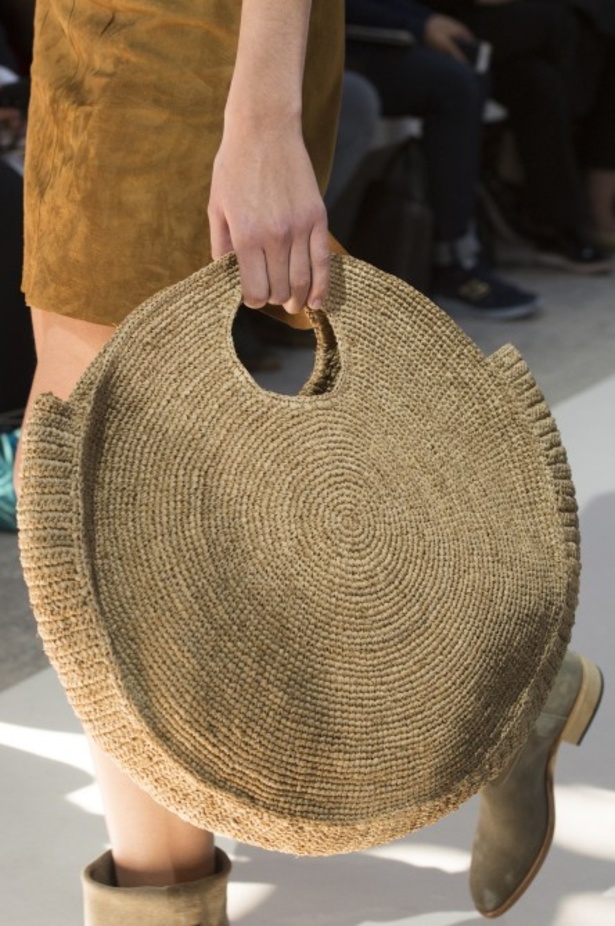 مجموعة أغنيس بي لموسم ربيع وصيف 2019