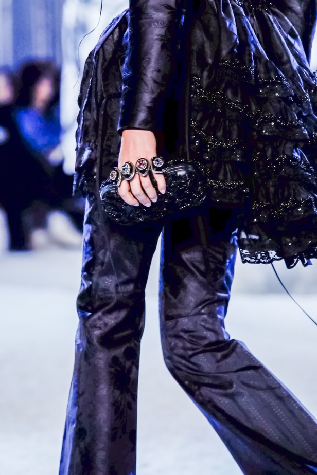 مجموعة "الكسندر مكوين" لموسم ربيع وصيف 2019